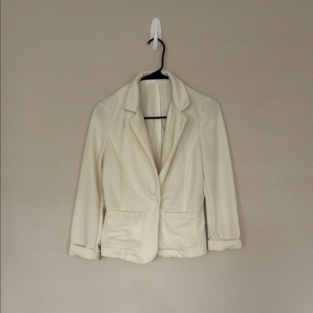 Chic Cream Blazer